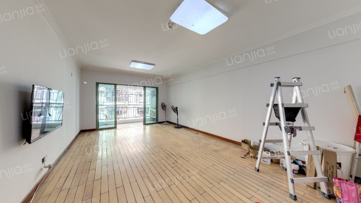 深港豪苑二手房实景图