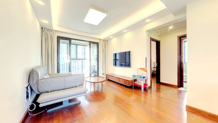 新天地荻泾花园二手房实景图