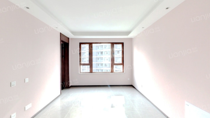 龙湖金湾天钜二期二手房实景图