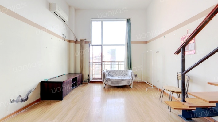 易捷空间二手房实景图