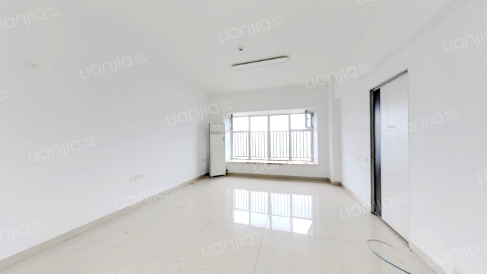 万达广场商务公寓二手房实景图