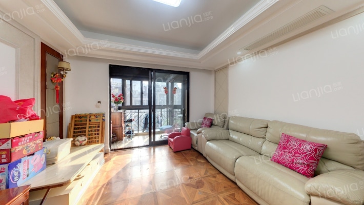 西郊半岛名苑二手房实景图