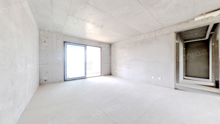 湖光山色二手房实景图