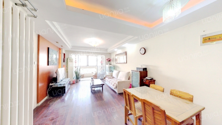 新贵都一期二手房实景图