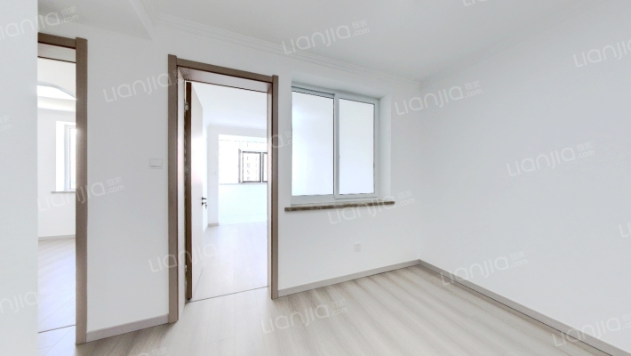 海岸路二手房实景图