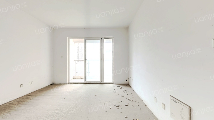 晶宝塞纳国际二手房实景图