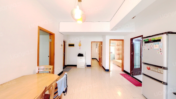 金鼎瑞士公寓二手房实景图