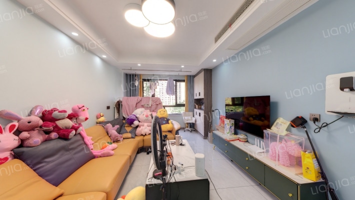 保利江上明珠拾年二手房实景图