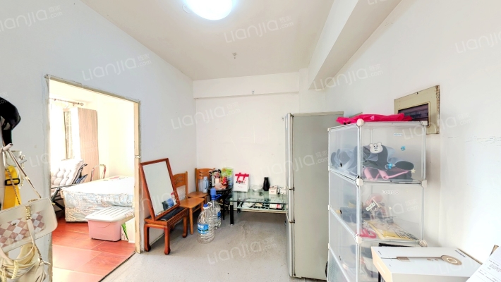 学府雅园二手房实景图