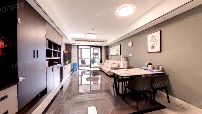 世茂外滩新城二手房实景图