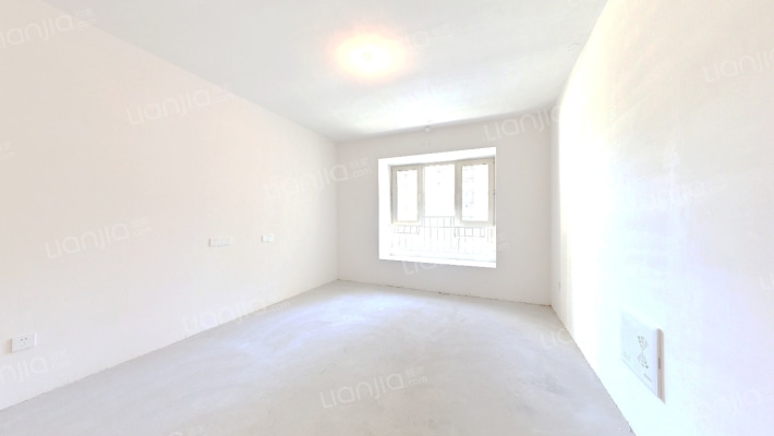 万科滨海大都会观景轩二手房实景图