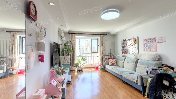 河畔馨居二手房实景图