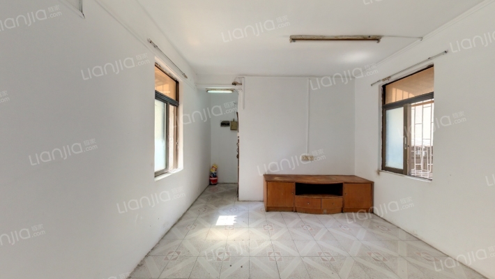 西苑新村二手房实景图