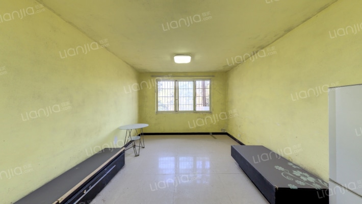 东岸锦城C区二手房实景图