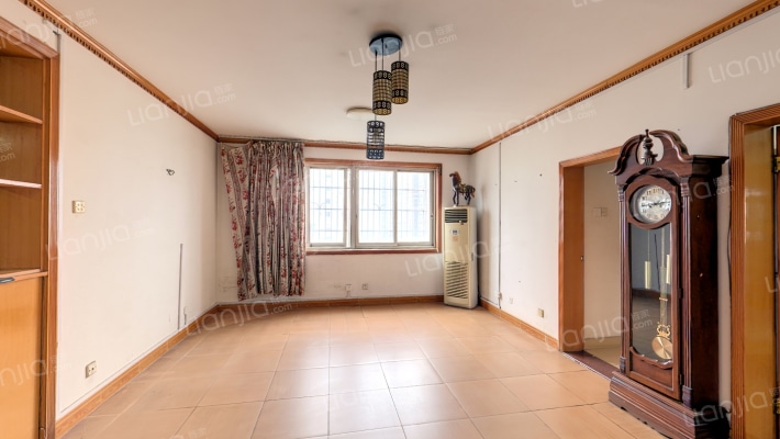 梓园大厦二手房实景图