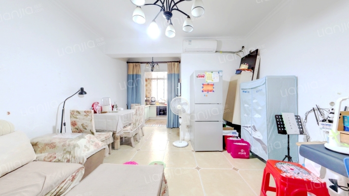 支矶石街6号二手房实景图