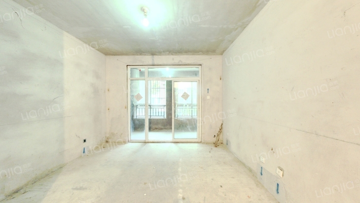 文一名门皇马D区二手房实景图