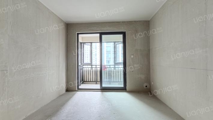 保利爱尚里彩乐荟二手房实景图