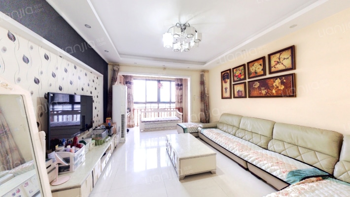 礼顿山1号二手房实景图