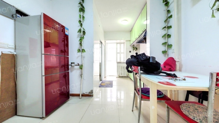 建大五小区二手房实景图