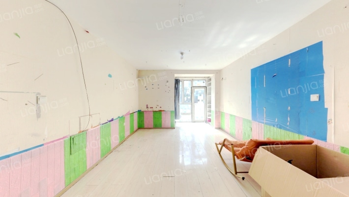 北宇红枫庭院二手房实景图