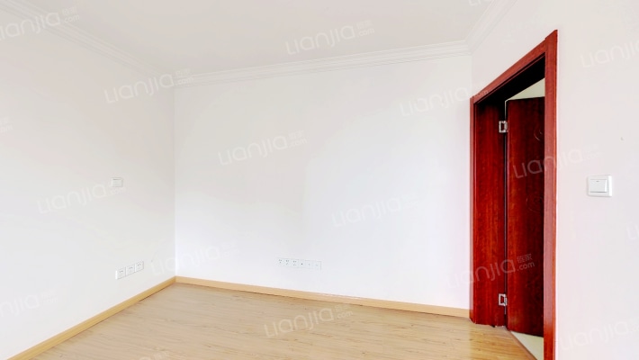 青松小区二手房实景图