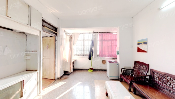 新港西路143号大院二手房实景图