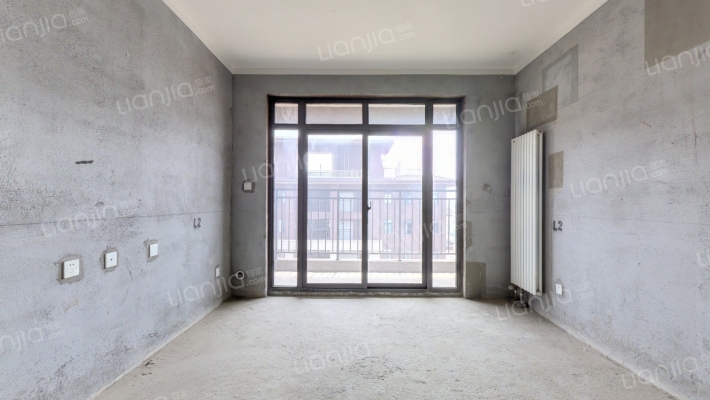 中建雲臻苑二手房实景图