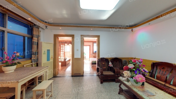 东岳巷十八号大院二手房实景图