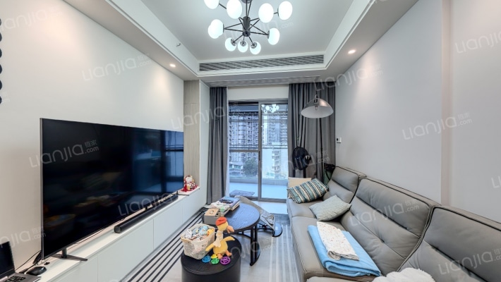 臻湾云庭二手房实景图