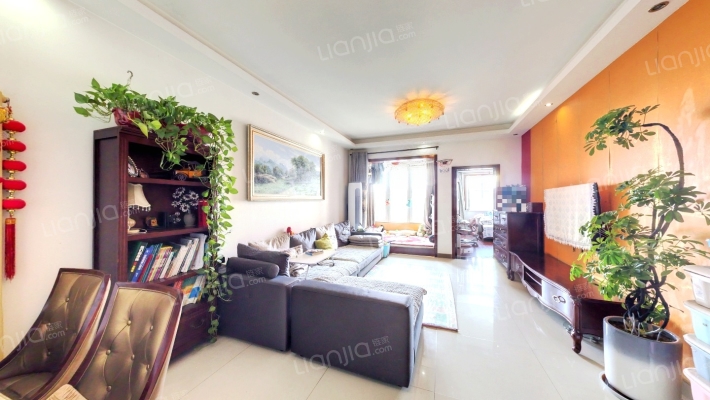 龙锦苑东三区二手房实景图