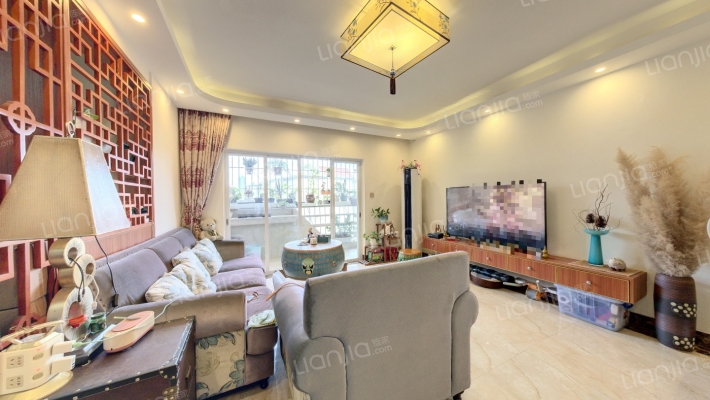 比华利山庄二手房实景图