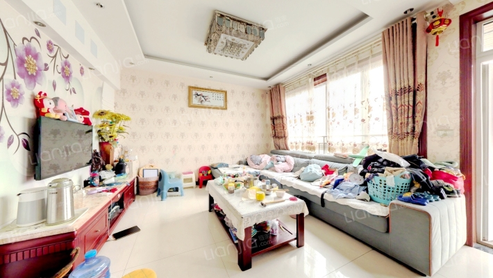 颜龙山水城二手房实景图