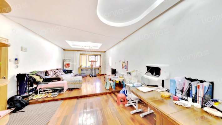 经纬四道街二手房实景图