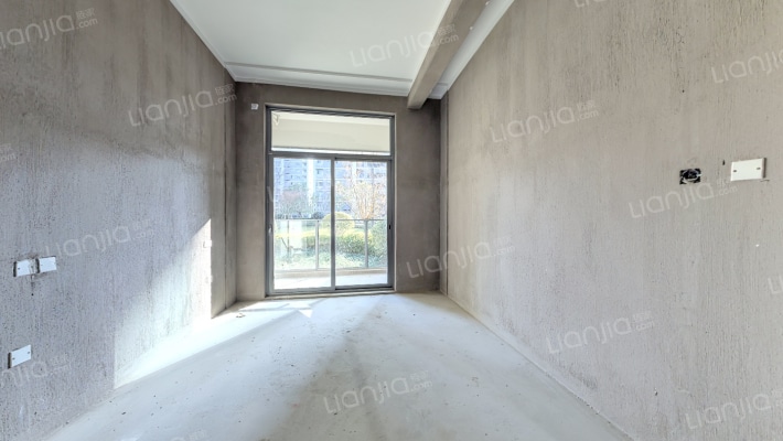 新月河滨二手房实景图