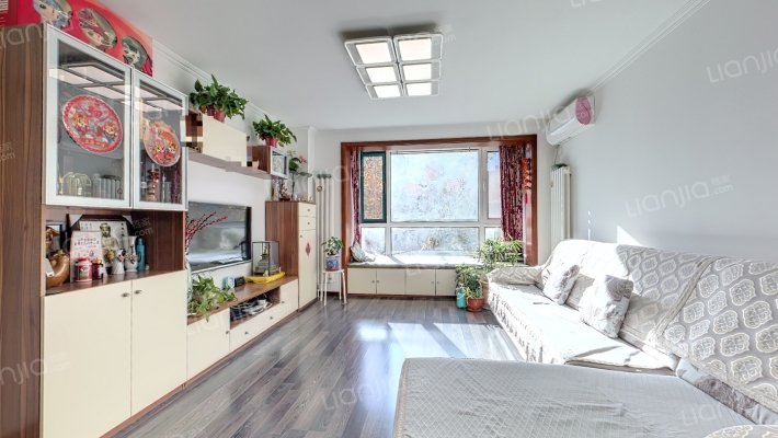 蝶翠华庭二手房实景图