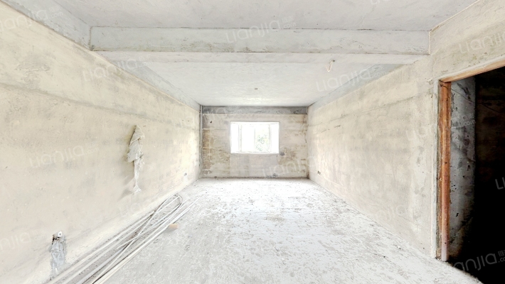 亚青游艇别墅二手房实景图