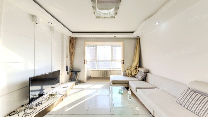 新世界花园澔景华庭二手房实景图