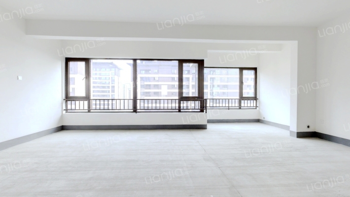 建发央著二手房实景图