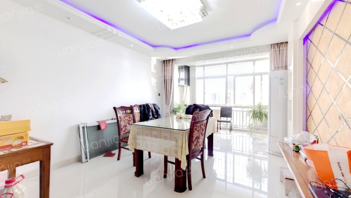 彩虹雅苑二手房实景图