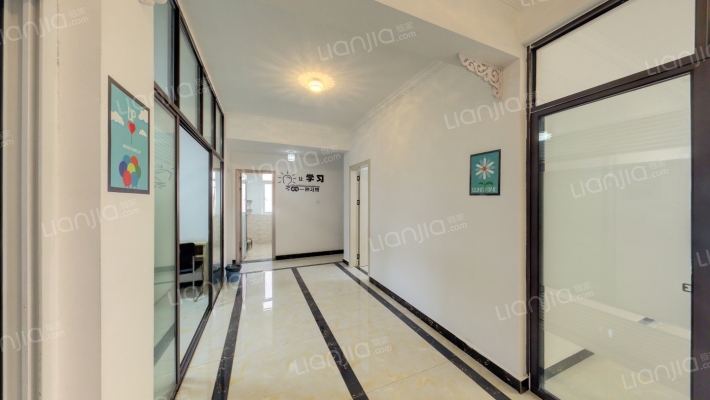 富丽杰座二手房实景图