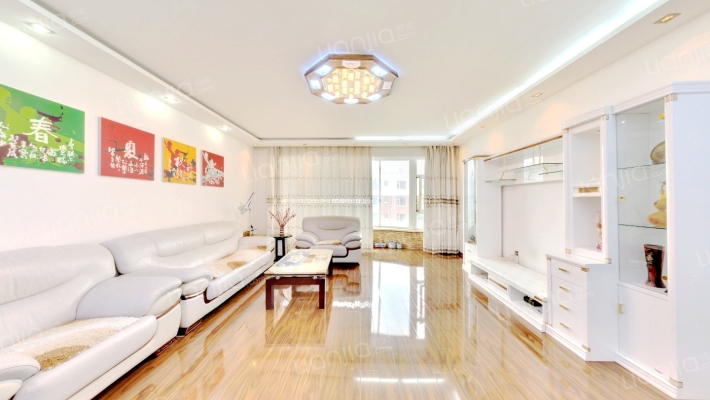 吉林农业大学沁馨花园二手房实景图