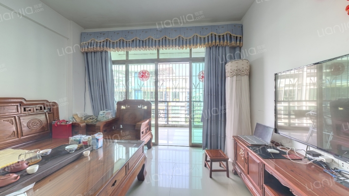 湖畔湾豪庭一期二手房实景图