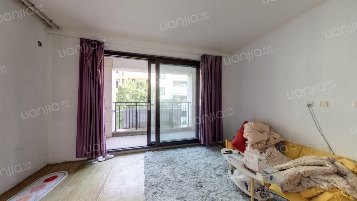 紫藤华庭二手房实景图