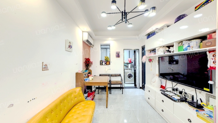 天成路二手房实景图