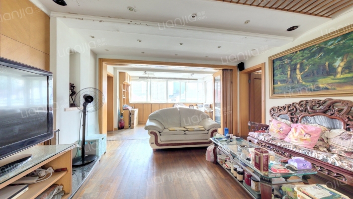 利西路131号二手房实景图