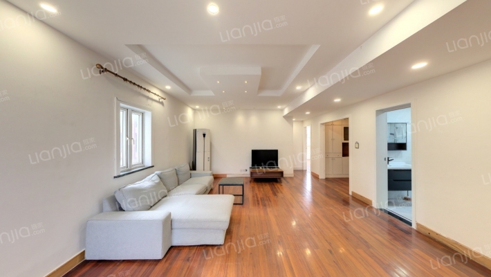 铜仁路327号二手房实景图