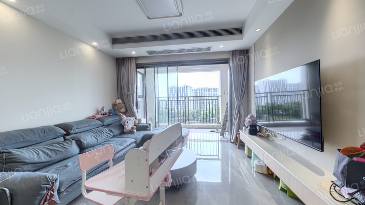 中雅江湾二手房实景图