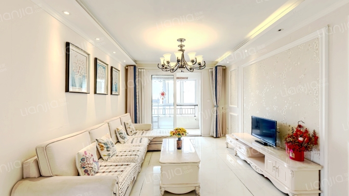 保利罗兰春天二手房实景图