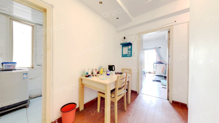 青年广场二手房实景图